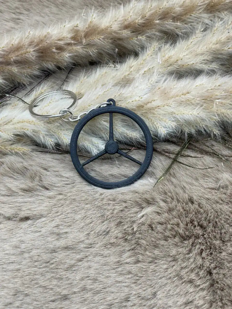Keychain 3-spoke steering wheel