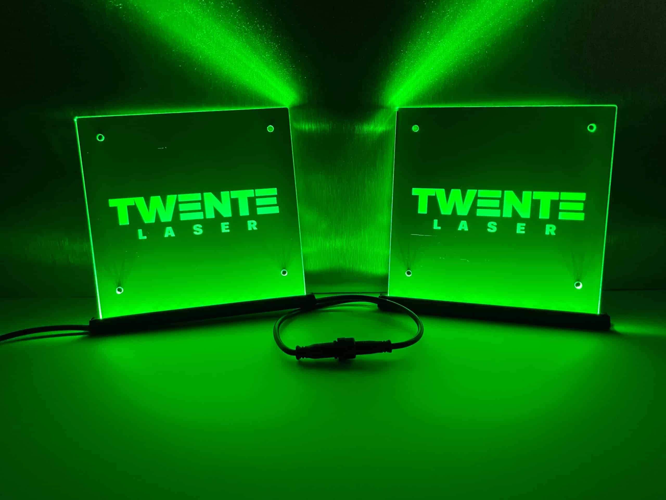 LED-Boxenset mit eigenem Design - 15x15cm